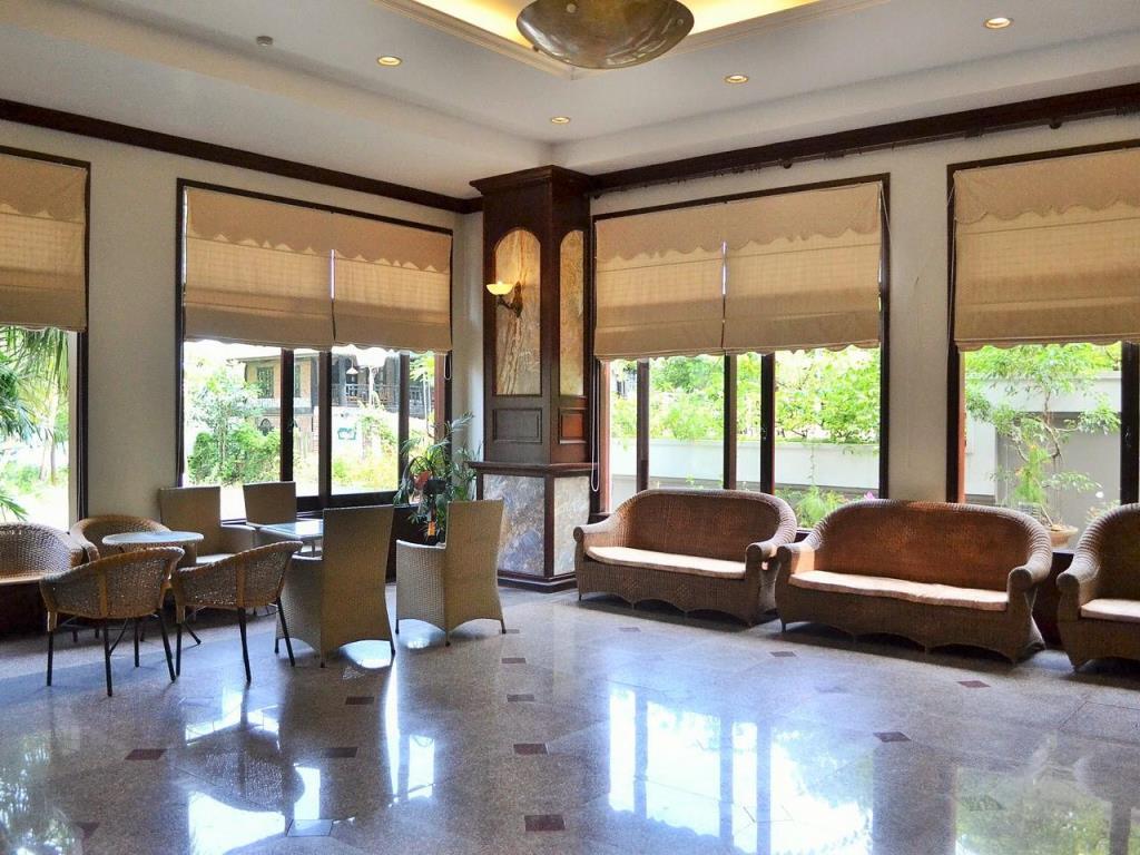Hoa Binh Ha Long Hotel Екстер'єр фото